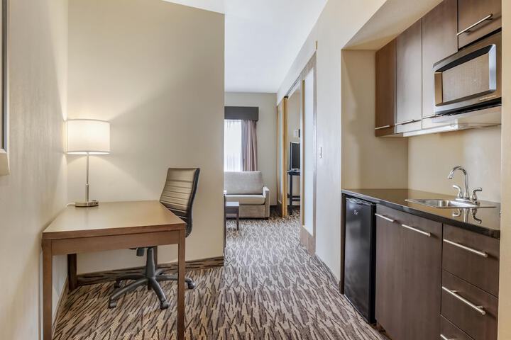 Best Western Plus Bridgewater Hotel & Convention Centre