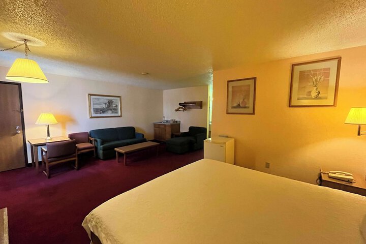 Room 21 of 32