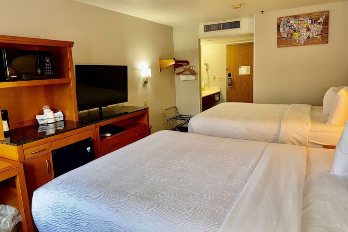 Room 14 of 39