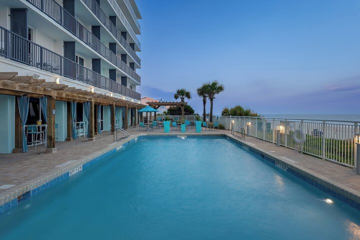 Pool 20 of 100