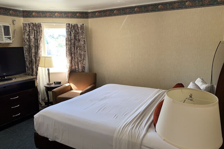 Room 21 of 24