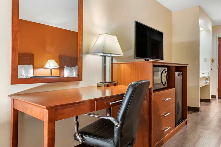 Room 25 of 26