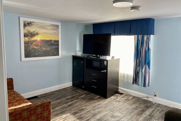 Beacon Inn and Suites