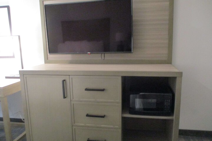 Room 10 of 19