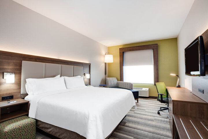 Holiday Inn Express Hotel & Suites Clewiston by IHG
