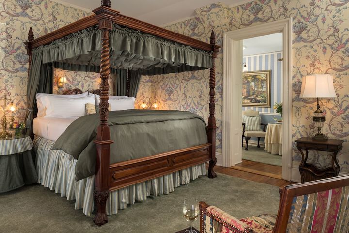 Albemarle Inn