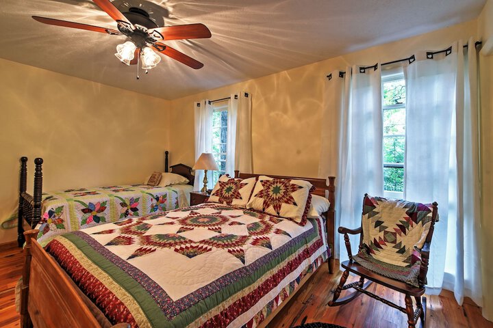 Creekside Cottage: Blue Ridge Mountain Escape!