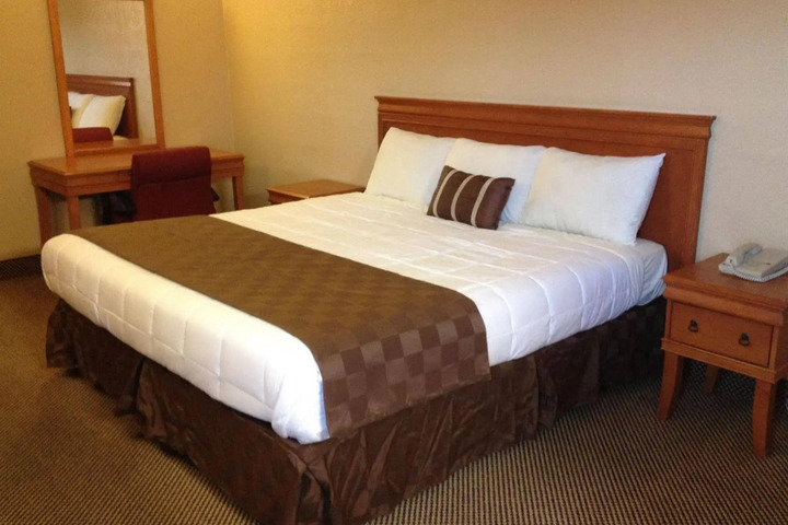ECONOMY EXPRESS INN