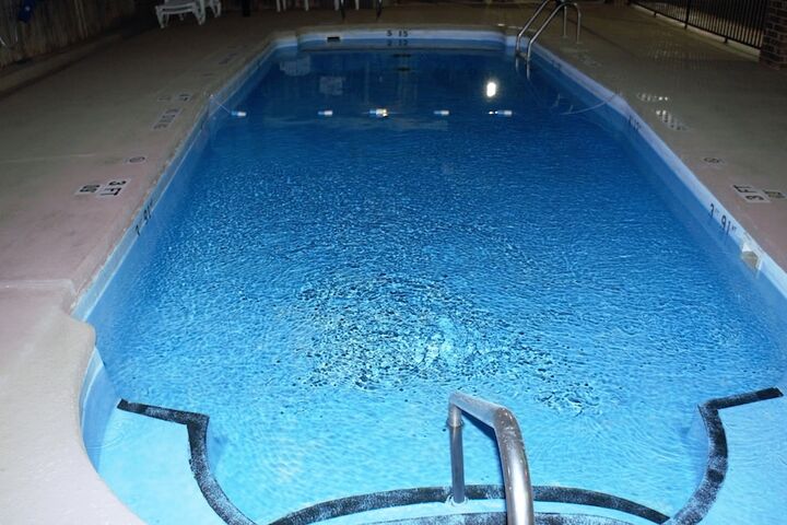 Pool 6 of 83