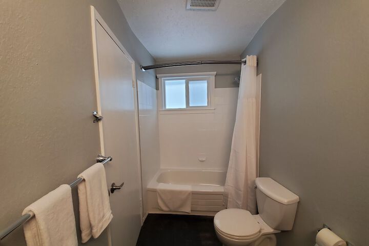 Room 62 of 86