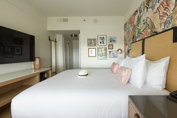 Room 89 of 151