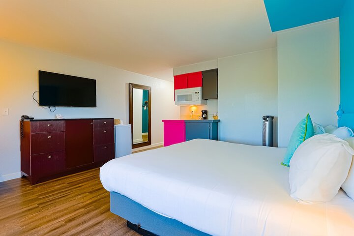Coast River Inn by OYO Seaside