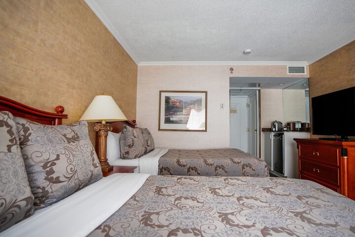 Room 95 of 128