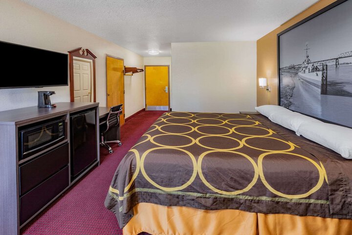 Room 9 of 27