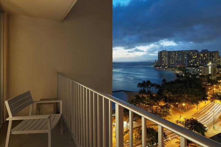 Alohilani Resort Waikiki Beach