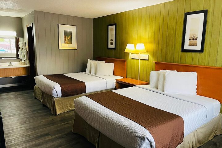 Sparta Inn