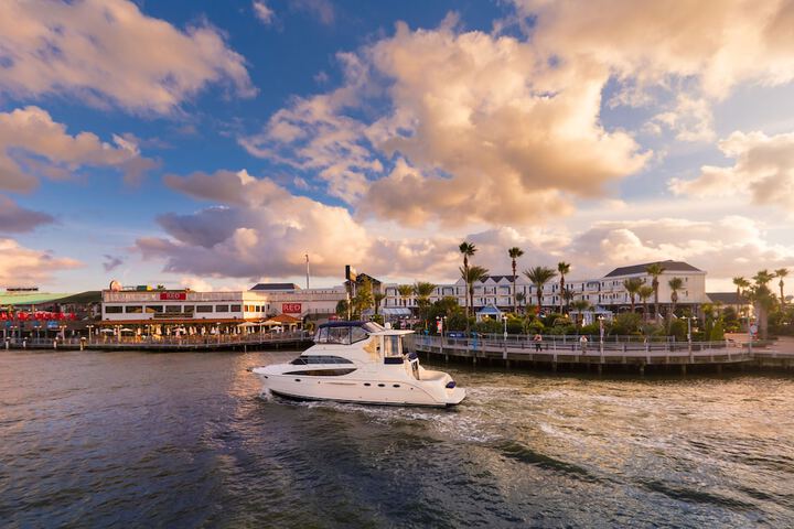 Kemah Boardwalk Inn