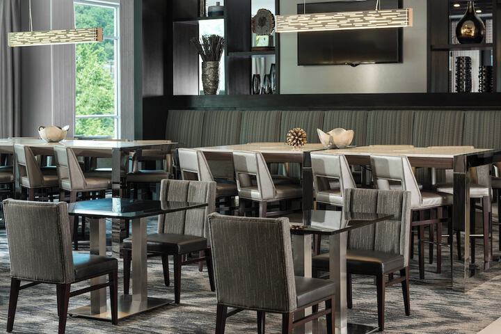 Courtyard by Marriott Edgewater NYC Area