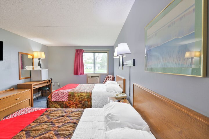 OYO Hotel Pipestone MN Canterbury Park