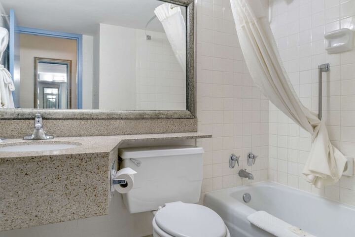 Room 15 of 29