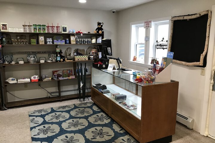 Gift Shop 96 of 105