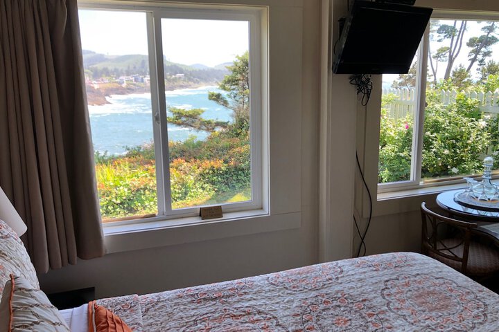 Room 41 of 77