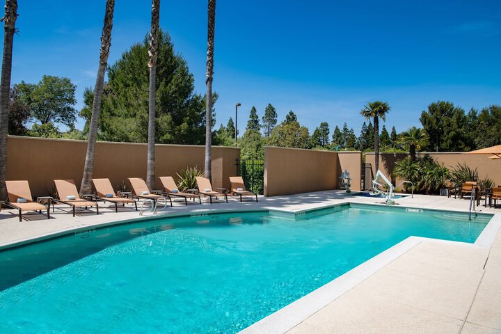 Pool 5 of 60