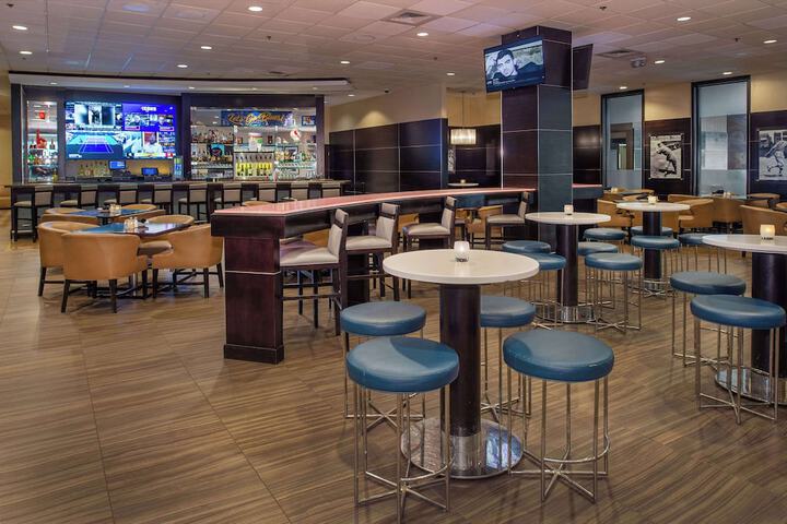Hilton St. Louis at the Ballpark