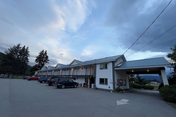 Hotel 5 of 59