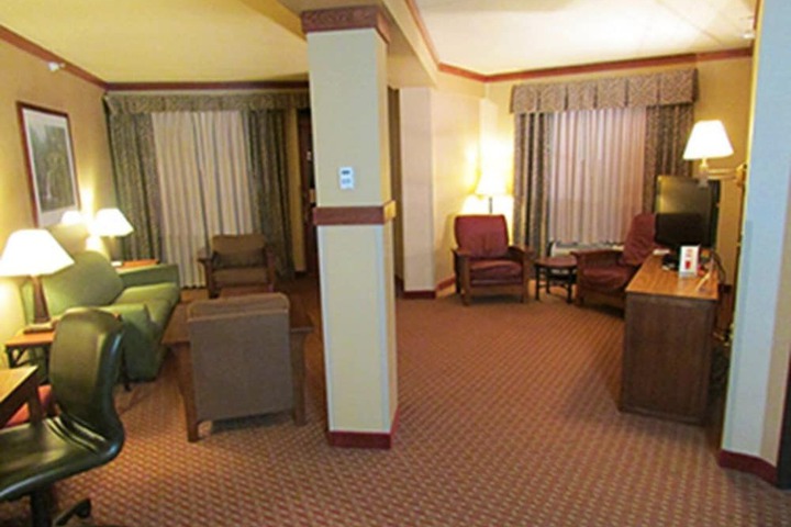 Room 34 of 49
