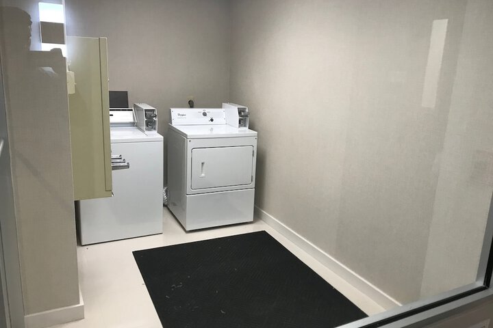 Room 56 of 68