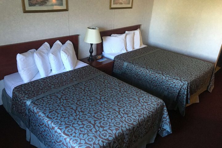 Room 17 of 25
