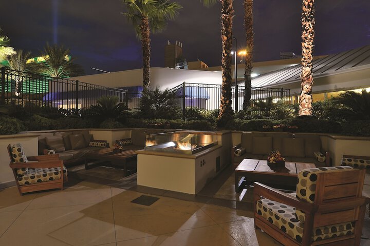Hotel 4 of 40