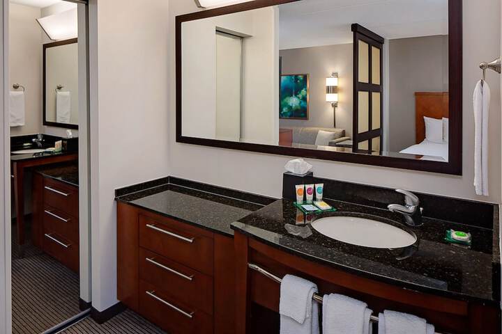 Room 18 of 30