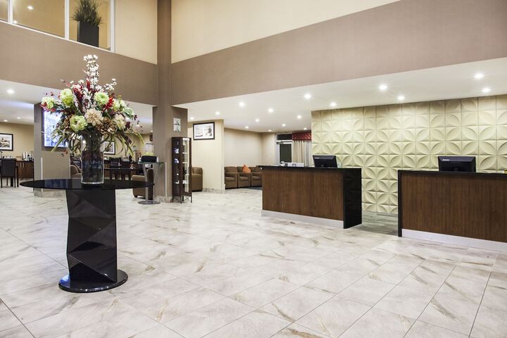 Hotel 2 of 48