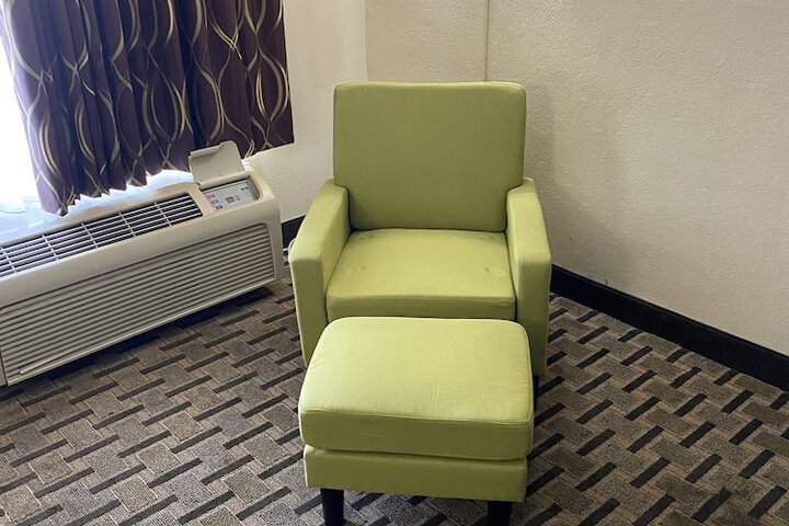 Room 25 of 36
