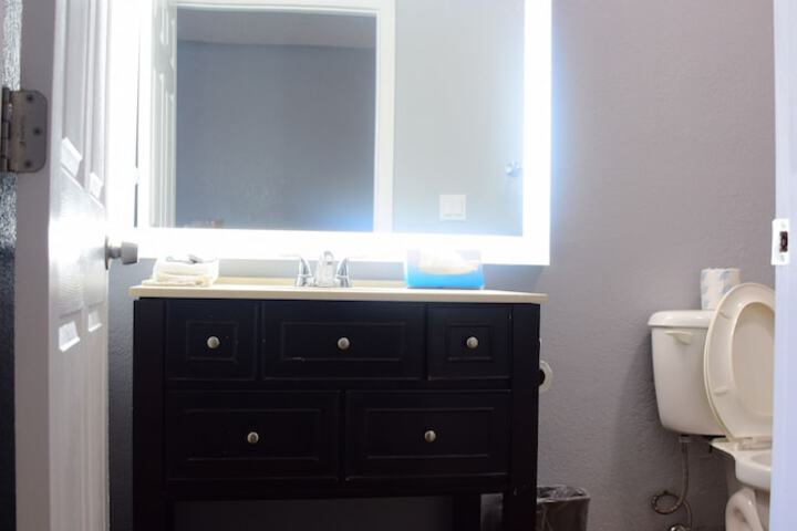 Room 12 of 18