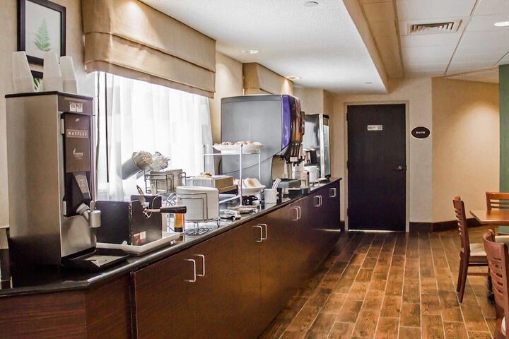 Suburban Studios Johnstown - Richland Town Center