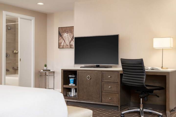 Room 25 of 69