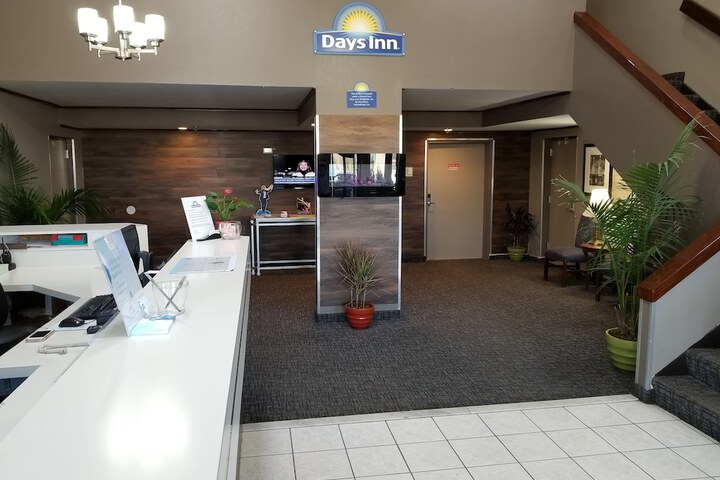Business Center 56 of 56