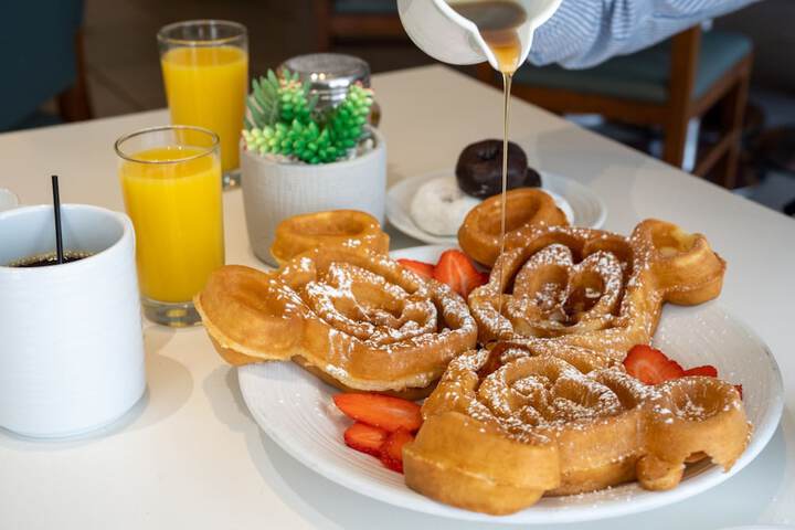 Breakfast/Coffee Service 49 of 60