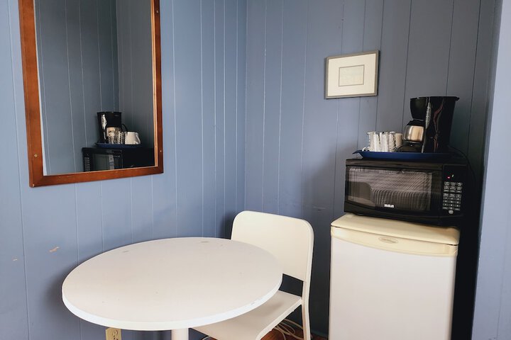 Room 42 of 102