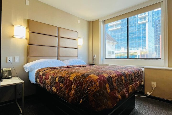 Room 42 of 53