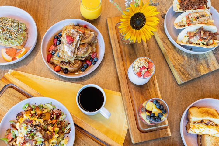 Breakfast/Coffee Service 24 of 30
