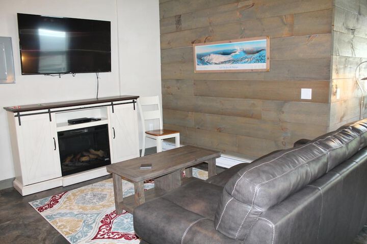 Strictly Moose Luxury Vacation Suites