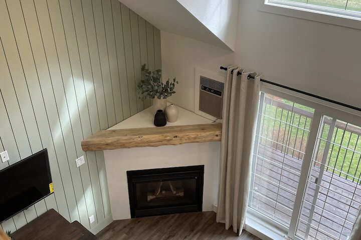 Waterton Glacier Suites