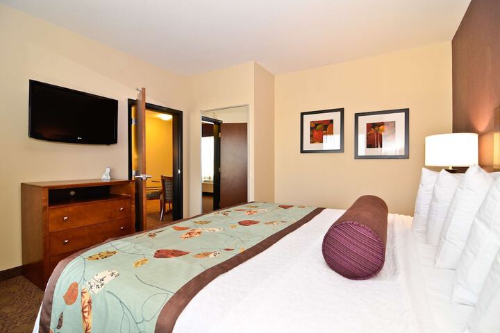 Room 18 of 39