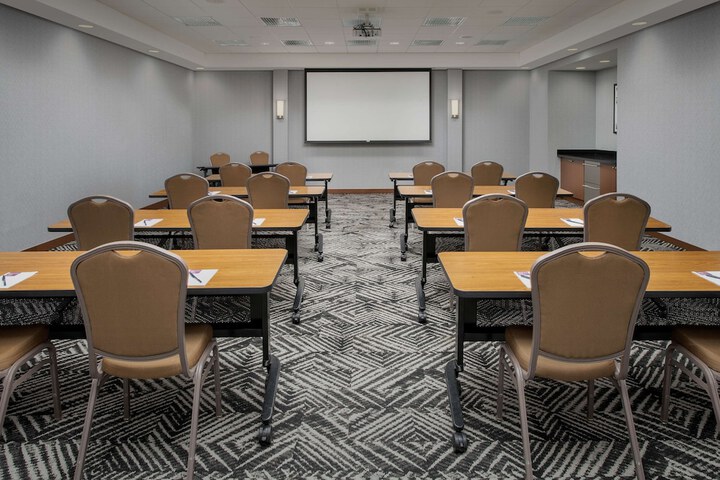 Hyatt Place Houston / Sugar Land