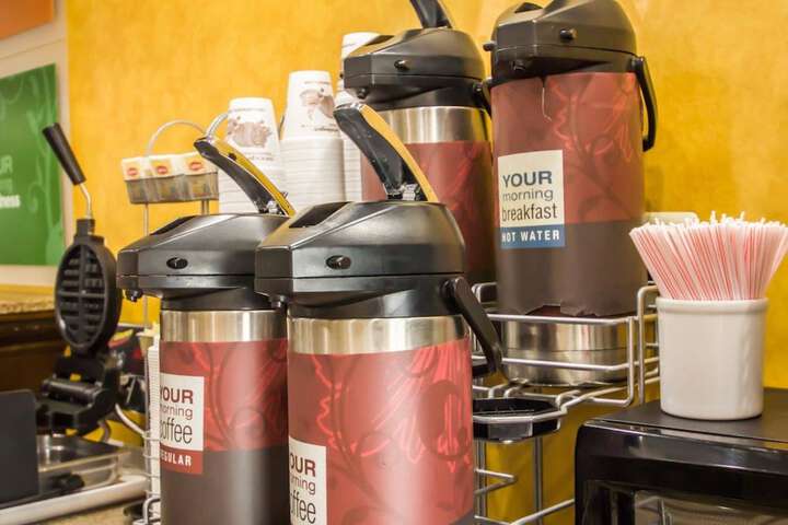 Breakfast/Coffee Service 65 of 75