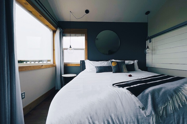 Room 51 of 122